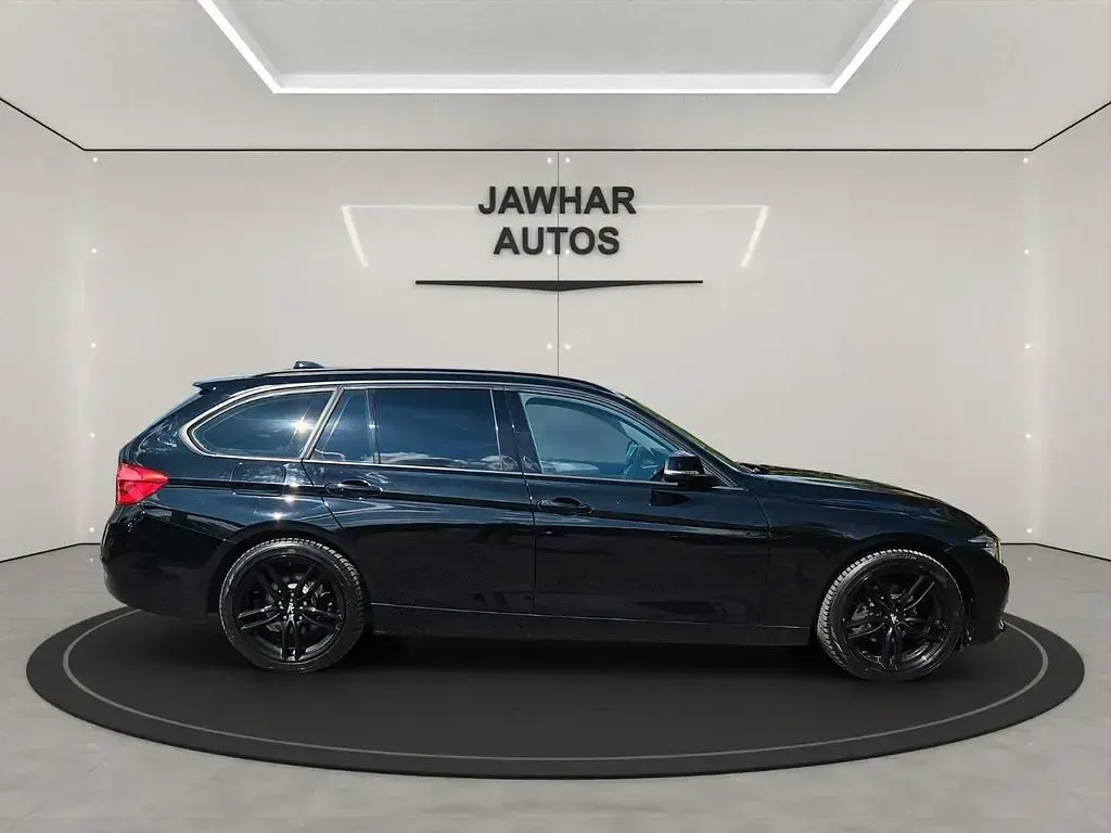 Gebraucht BMW 318 Sport Line 150 PS (110 kW) 2019 Schwarz Kombi