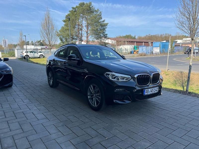 Gebraucht BMW X4 M Sport 190 PS (139 kW) 2020 Saphirschwarz SUV