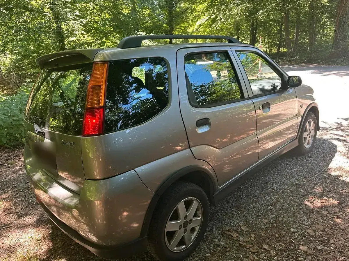 Gebraucht Suzuki Ignis 94 PS (69 kW) 2003 Silber Kleinwagen