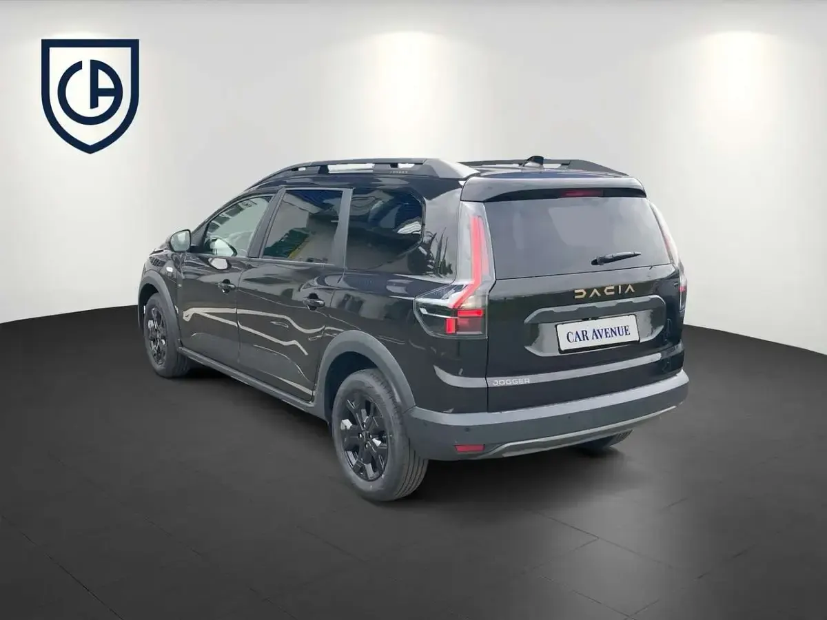 Neu Dacia Jogger Extreme 110 PS (80 kW) 2026 Perlmuttschwarz metallic Van / Kleinbus