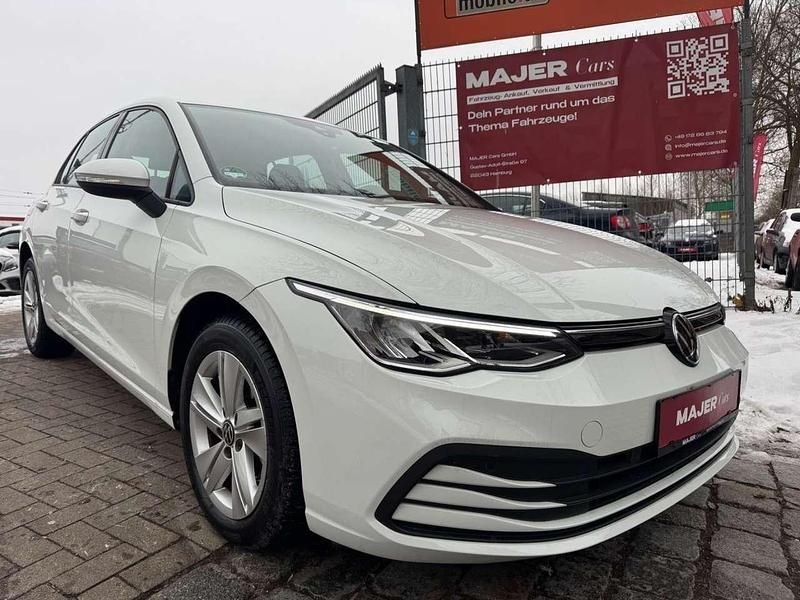 Gebraucht VW Golf VIII 110 PS (80 kW) 2023 Weiß Limousine