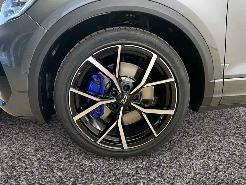 Neu VW T-Roc R 300 PS (220 kW) 2025 Grau SUV