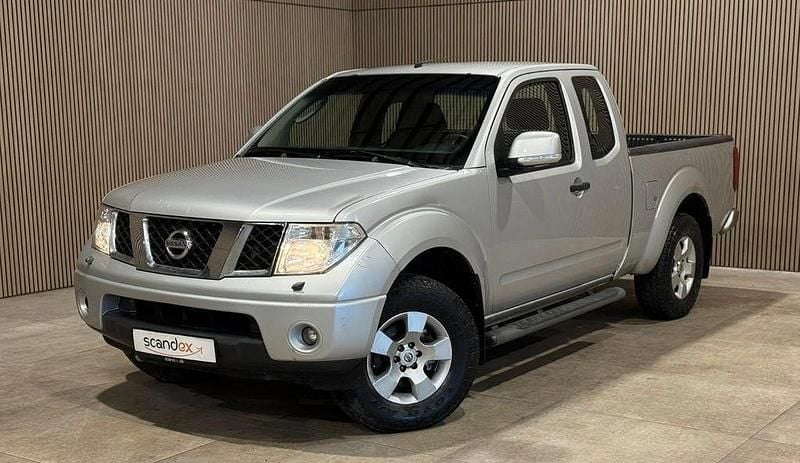 Grau Gebraucht 2008 Nissan Navara Abholung | 5.200 € (Superpreis) - Bild 1/4