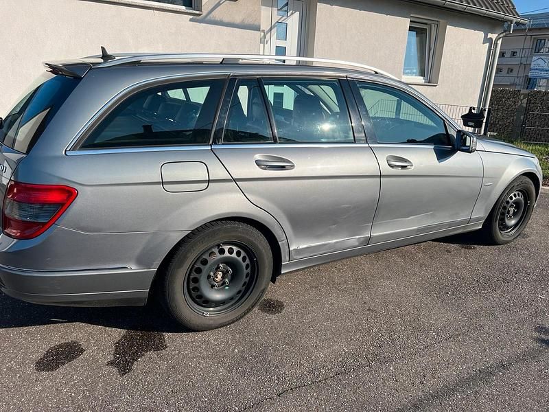 Usata Mercedes C220 170 CV (125 kW) 2009 Argento Station wagon