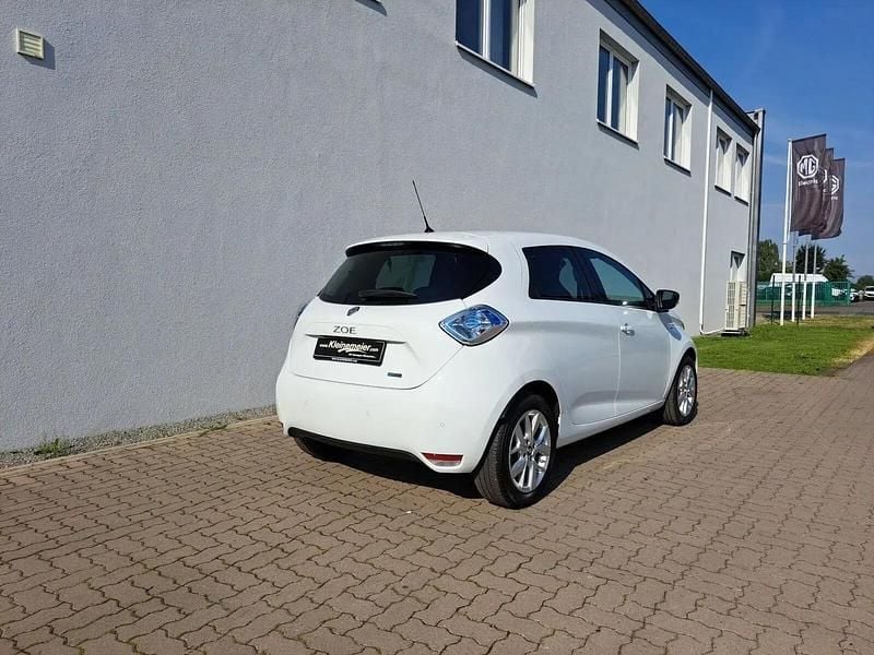 Gebraucht Renault Zoe LIMITED 80 kW (109 PS) 2019 Gletscherweiss Kleinwagen