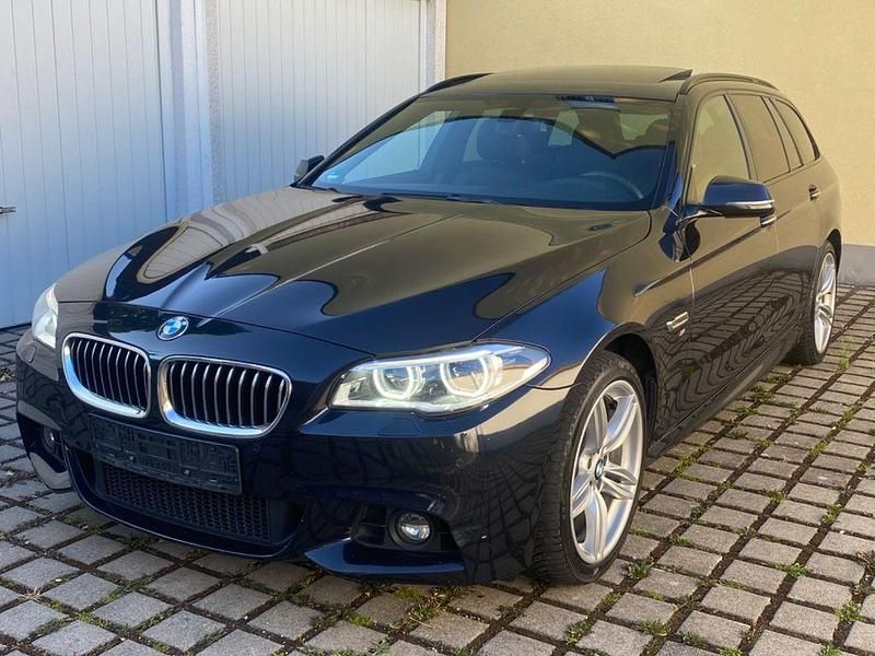 Schwarz Gebraucht 2015 BMW 520 M Sport Kombi | 12.500 € (Fairer Preis) - Bild 1/4