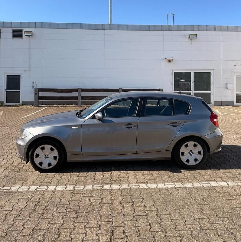 Second-hand BMW 120 170 CP (125 kW) 2009 Gri Hatchback