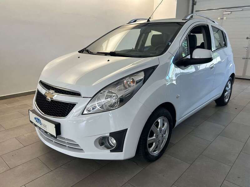Weiß Gebraucht 2012 Chevrolet Spark LS Kleinwagen | 4.780 € (Etwas zu teuer) - Bild 1/4