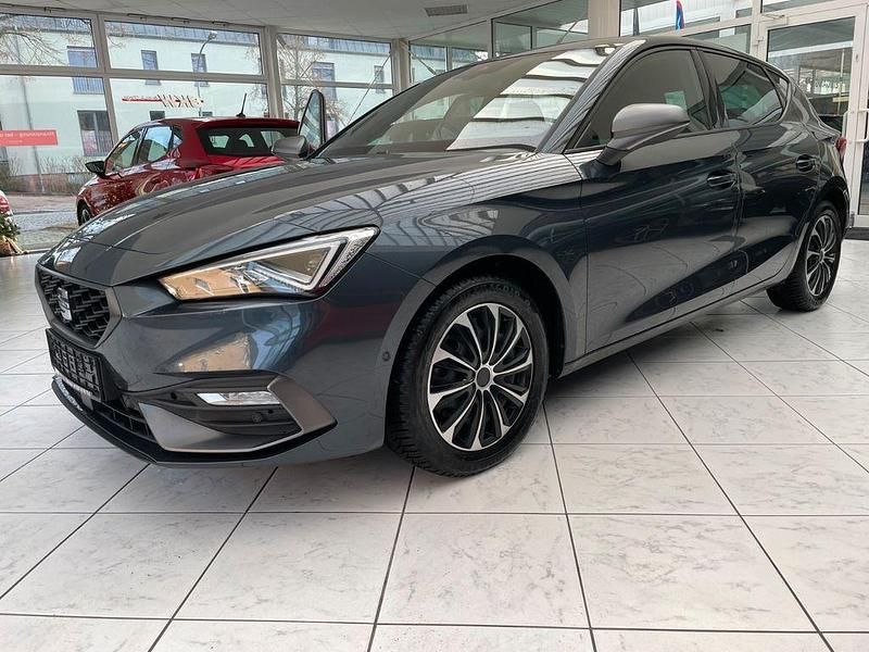 Magnetic tech (metallic) Gebraucht 2020 Seat Leon FR Limousine | 19.890 € (Fairer Preis) - Bild 1/4