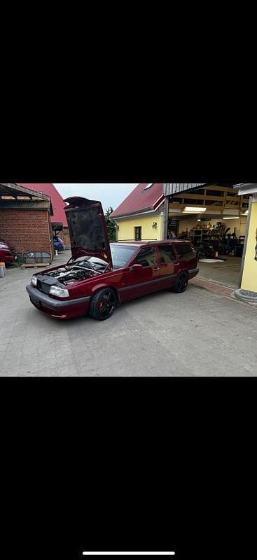 Gebraucht Volvo 855 430 PS (316 kW) 1995 Schwarz Kombi