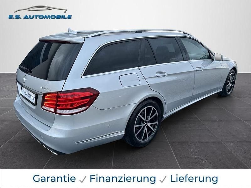 Gebraucht Mercedes E250 Avantgarde 204 PS (150 kW) 2017 Iridiumsilber Kombi