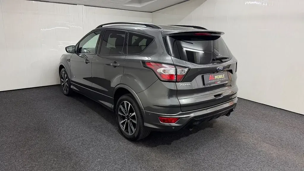 Gebraucht Ford Kuga ST-Line 179 PS (131 kW) 2017 Grau SUV