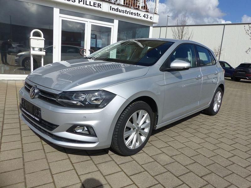 Gebraucht VW Polo Highline 95 PS (69 kW) 2018 Silber Kleinwagen