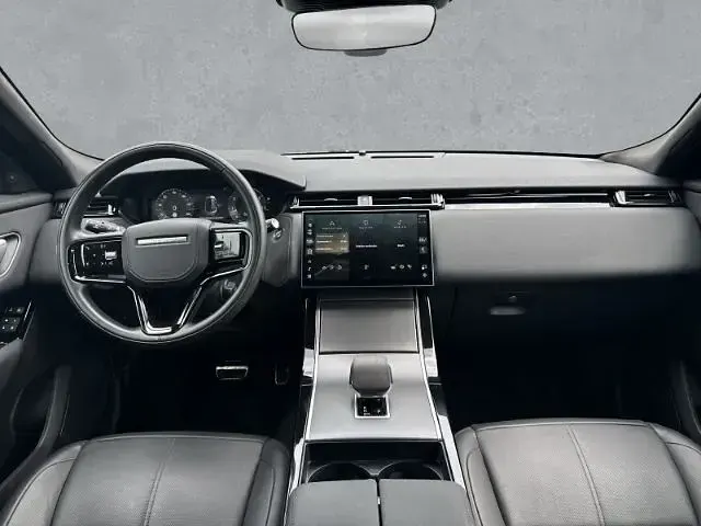 Gebraucht Land Rover Range Rover Velar SE Dynamic 253 PS (186 kW) 2024 Santorini black SUV
