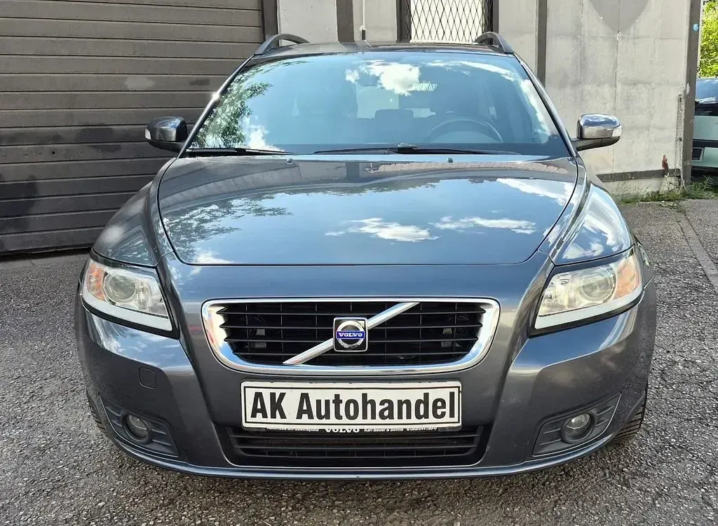 Gebraucht Volvo V50 Kinetic 136 PS (100 kW) 2008 Grau Kombi