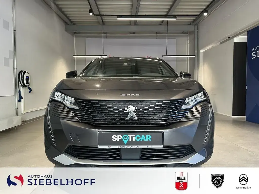 Gebraucht Peugeot 5008 Allure 136 PS (100 kW) 2024 Grau SUV