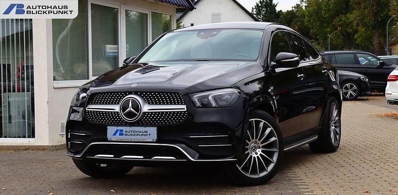 Obsidianschwarz (metallic) Gebraucht 2021 Mercedes GLE350 AMG Coupé | 65.980 € (Fairer Preis) - Bild 1/4