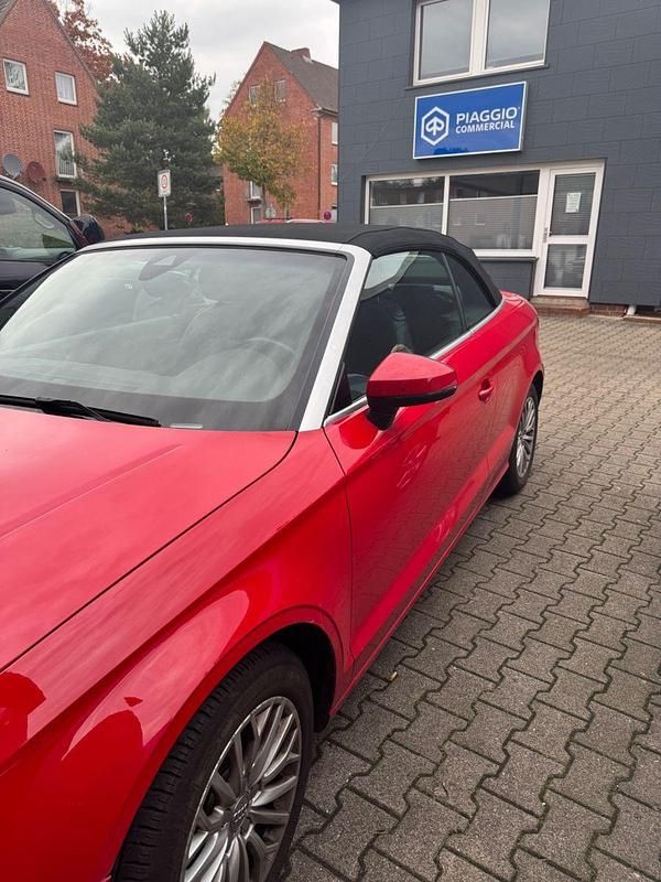 Gebraucht Audi Cabriolet Ambiente 150 PS (110 kW) 2014 Rot Cabrio