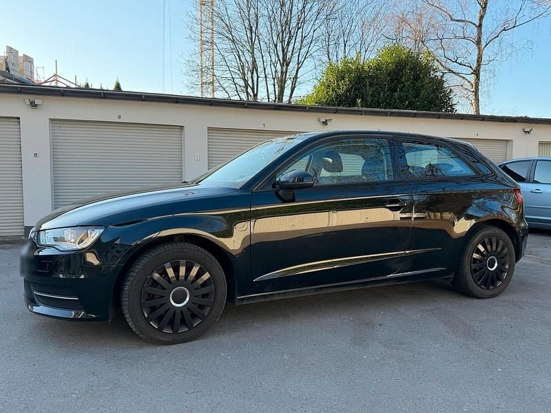 Gebraucht Audi A3 110 PS (80 kW) 2015 Schwarz Kleinwagen