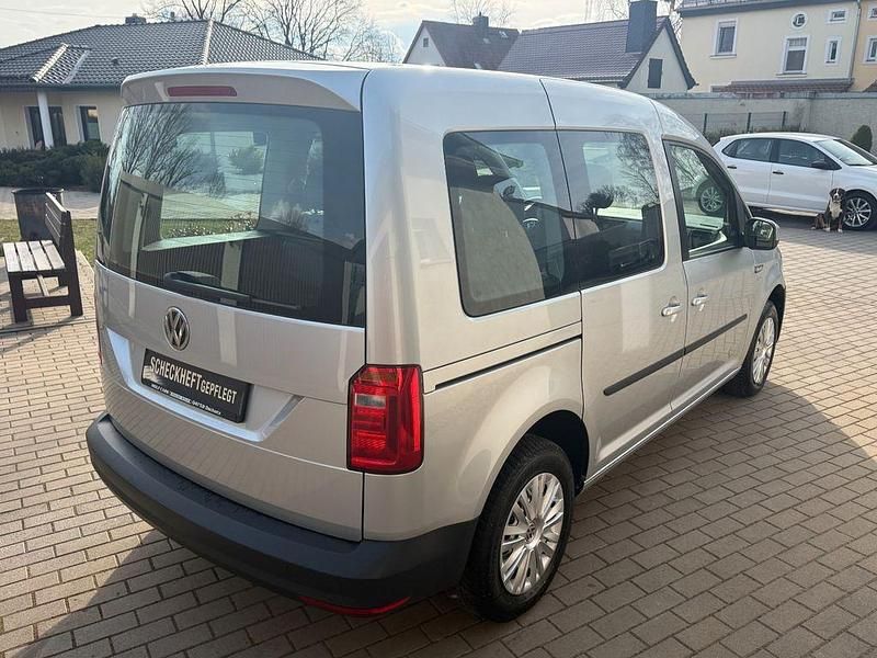 Gebraucht VW Caddy Trendline 102 PS (75 kW) 2020 Silber Van / Kleinbus
