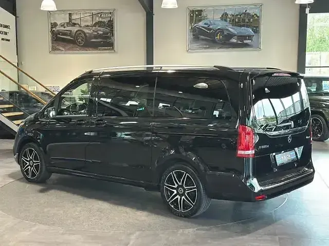 Gebraucht Mercedes V250 AMG line 190 PS (139 kW) 2021 Andere Van / Kleinbus
