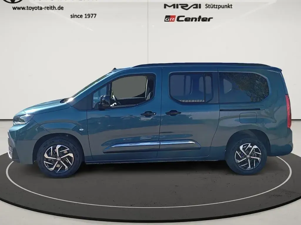 Neu Toyota Proace Verso City 131 PS (96 kW) 2026 Libeccio blue Kombi