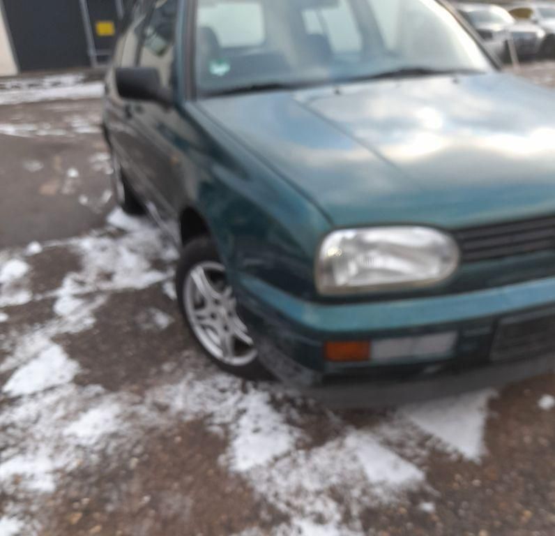Gebraucht VW Golf III 60 PS (44 kW) 1997 Grün Limousine