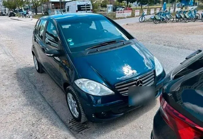Gebraucht Mercedes A150 95 PS (69 kW) 2005 Blau Kleinwagen
