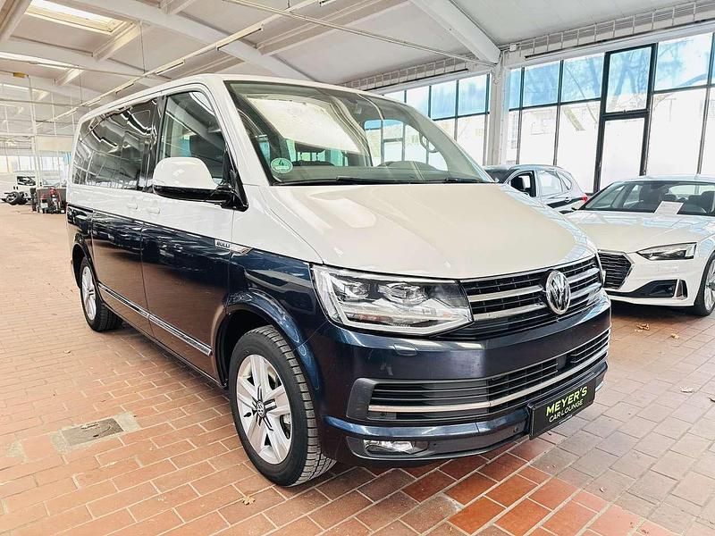 Gebraucht VW Multivan Highline 204 PS (150 kW) 2018 Weiss/blau Van / Kleinbus
