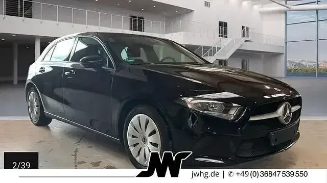 Gebraucht Mercedes A250 218 PS (160 kW) 2021 Schwarz Limousine