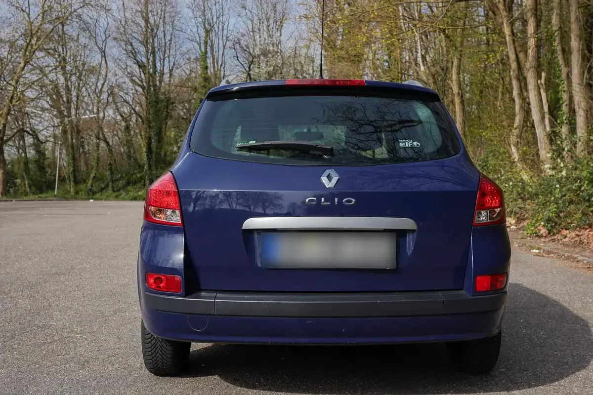Gebraucht Renault Clio GrandTour Dynamique 75 PS (55 kW) 2008 Blau Kombi