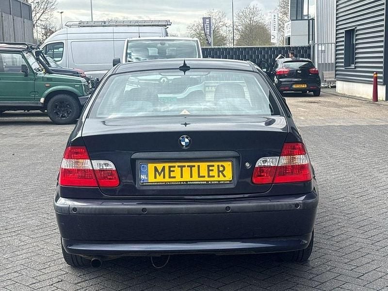 Gebraucht BMW 316 116 PS (85 kW) 2004 Blau Limousine