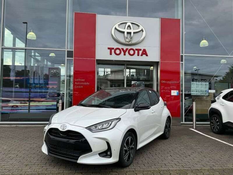 Platinum white pearl mc 089/ b Neu 2024 Toyota Yaris Hybrid Kleinwagen | 26.350 € (Fairer Preis) - Bild 1/4