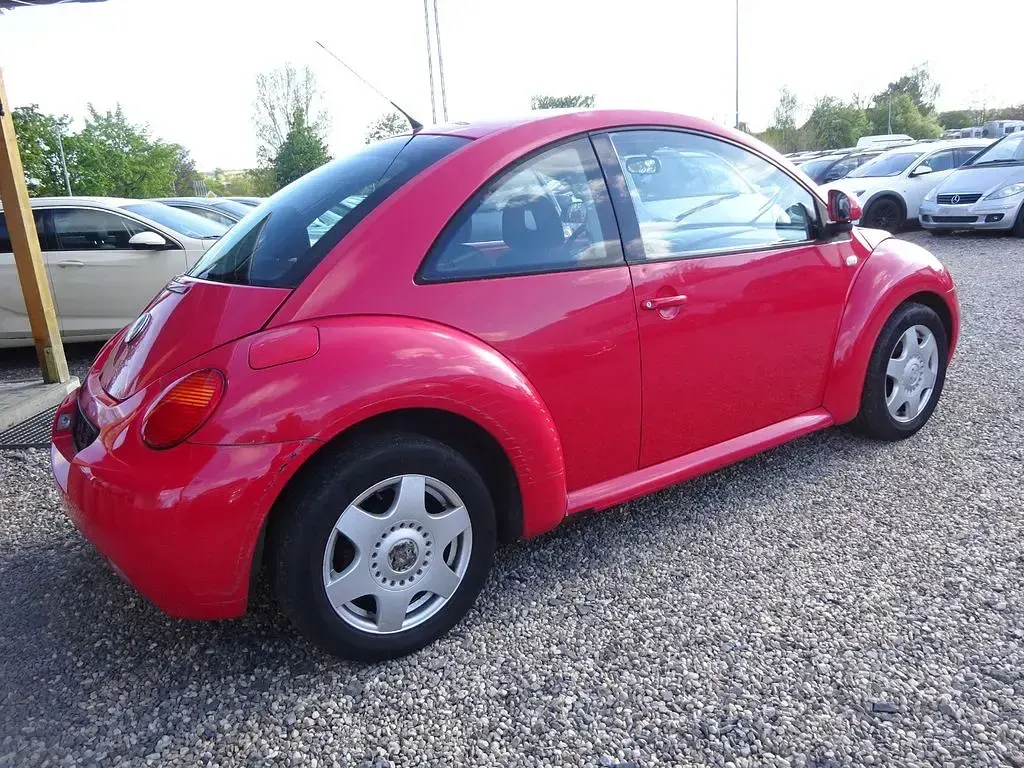 Gebraucht VW New Beetle 116 PS (85 kW) 1999 Rot Kleinwagen
