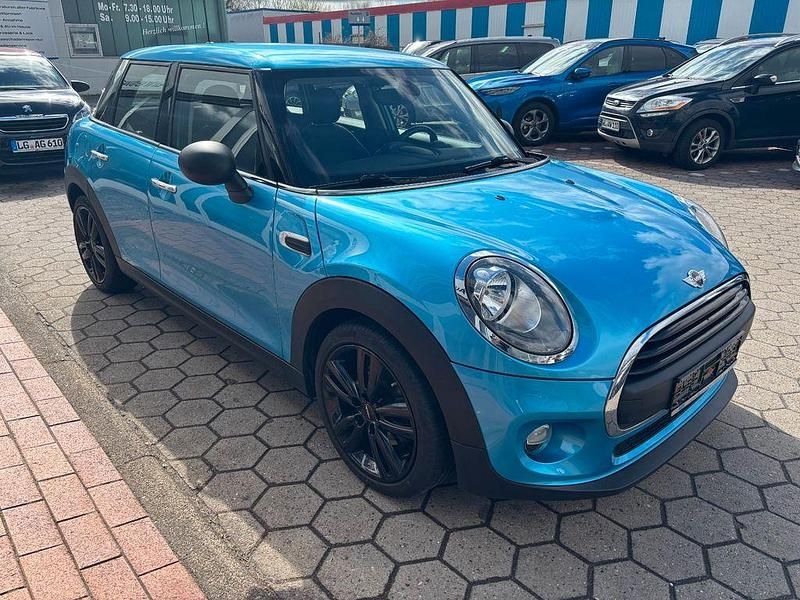 Second-hand Mini ONE 102 CP (75 kW) 2018 Albastru Hatchback
