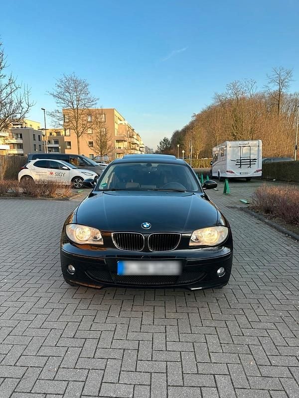 Gebraucht BMW 116 116 PS (85 kW) 2006 Schwarz Kleinwagen