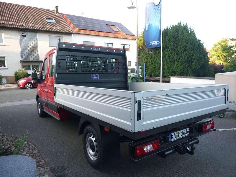 Neu Ford Transit 165 PS (121 kW) 2025 Rot Van / Kleinbus