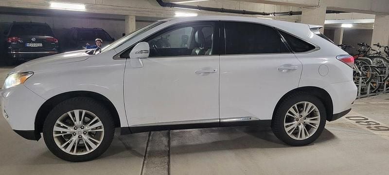Gebraucht Lexus RX450h 249 PS (183 kW) 2010 Weiß SUV