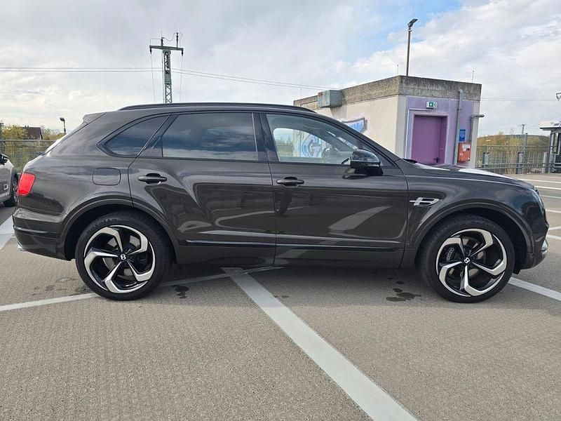 Usata Bentley Bentayga 608 CV (447 kW) 2016 Nero SUV