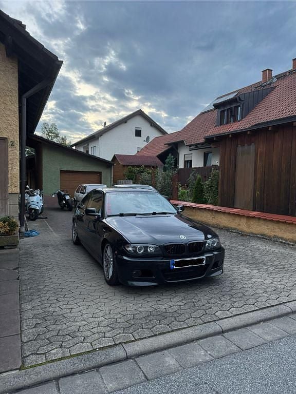 Schwarz Gebraucht 2003 BMW 330 Performance Coupé | 8.000 € (Guter Preis) - Bild 1/4
