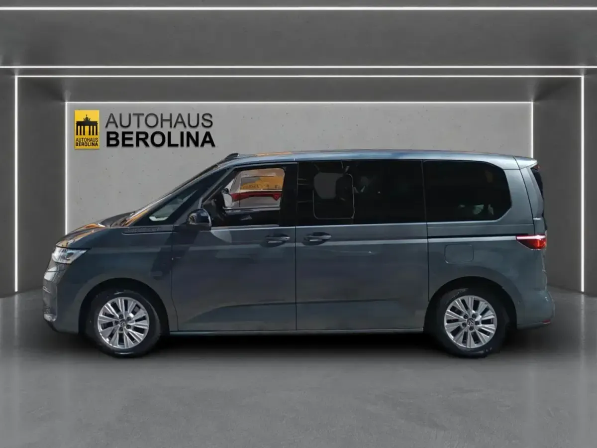 Gebraucht VW Multivan Life 150 PS (110 kW) 2025 Van / Kleinbus