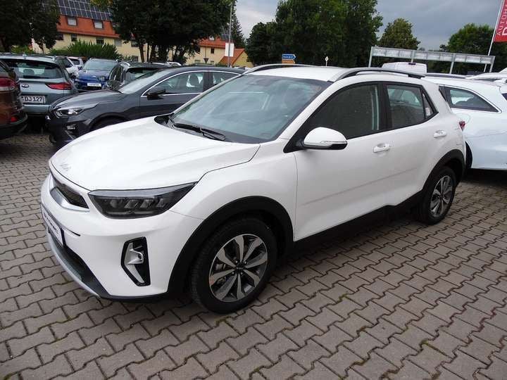 Schneeweiß Neu 2025 Kia Stonic Vision SUV | 21.990 € (Fairer Preis) - Bild 1/4