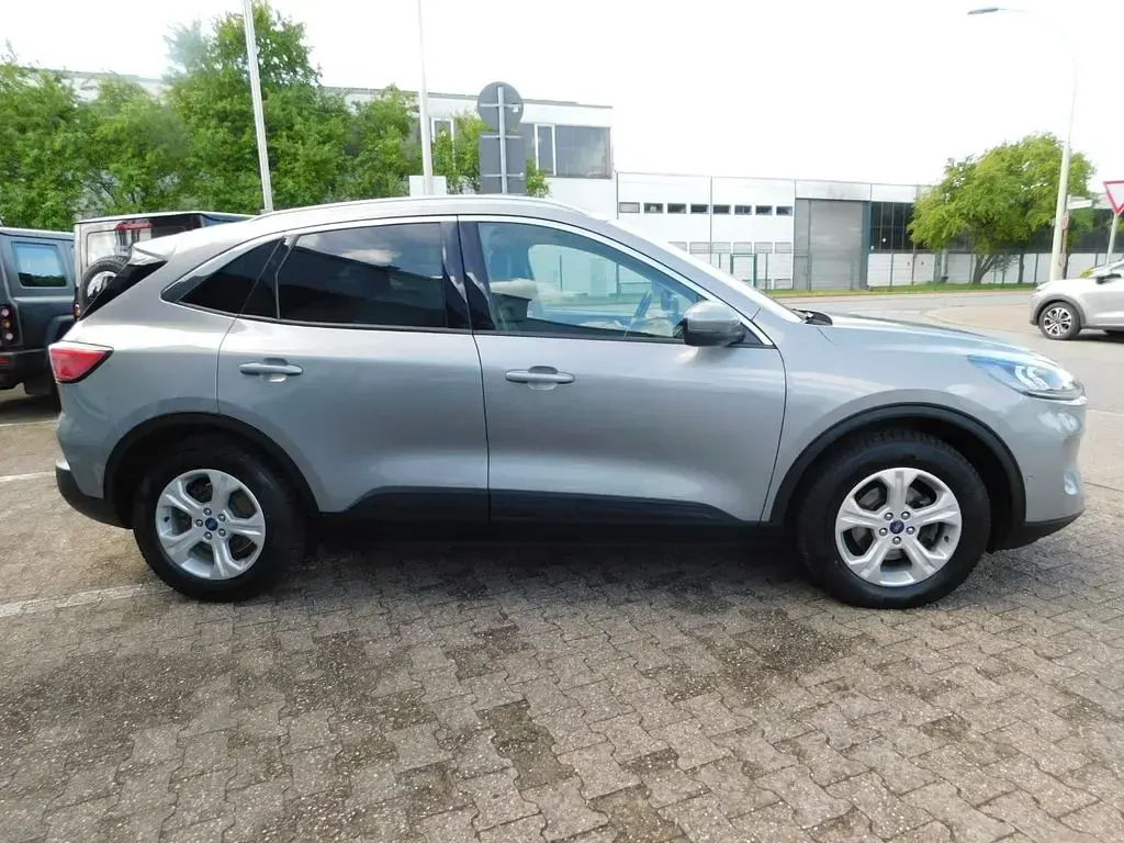 Usado Ford Kuga Titanium X 190 HP (139 kW) 2022 Prateado SUV