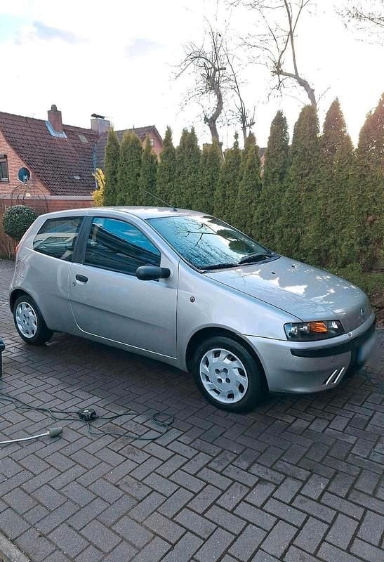 Gebraucht Fiat Punto 60 PS (44 kW) 2002 Silber Kleinwagen