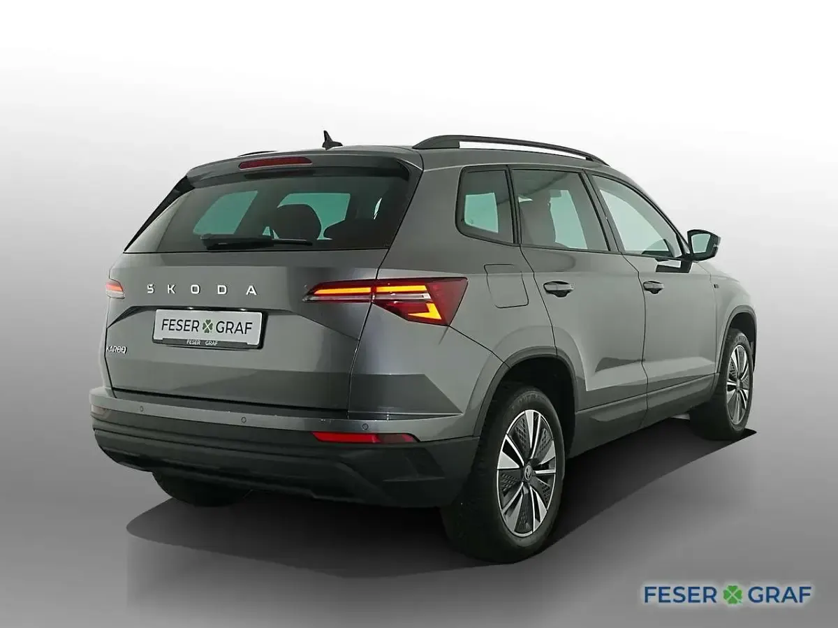 Gebraucht Skoda Karoq Tour 150 PS (110 kW) 2025 Graphitegrau metallic SUV