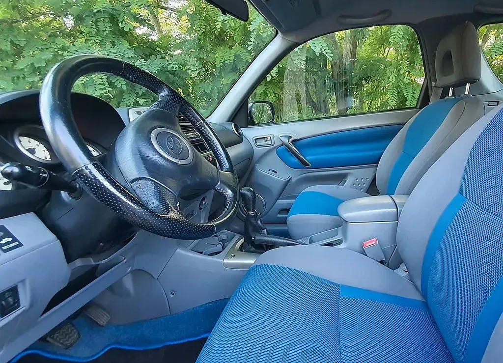 Gebraucht Toyota RAV4 125 PS (91 kW) 2003 Blau SUV