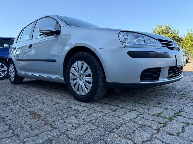 Gebraucht VW Golf IV Trendline 102 PS (75 kW) 2004 Silber Limousine