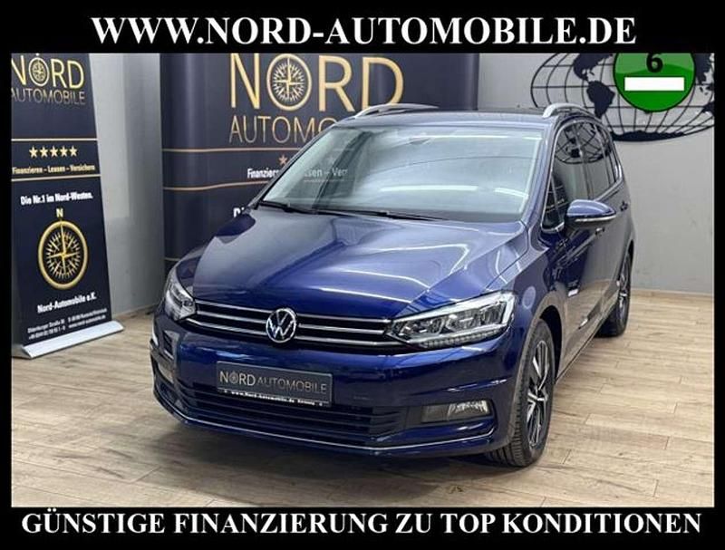 Gebraucht VW Touran Highline 150 PS (110 kW) 2021 Atlantik blue metallic Van / Kleinbus