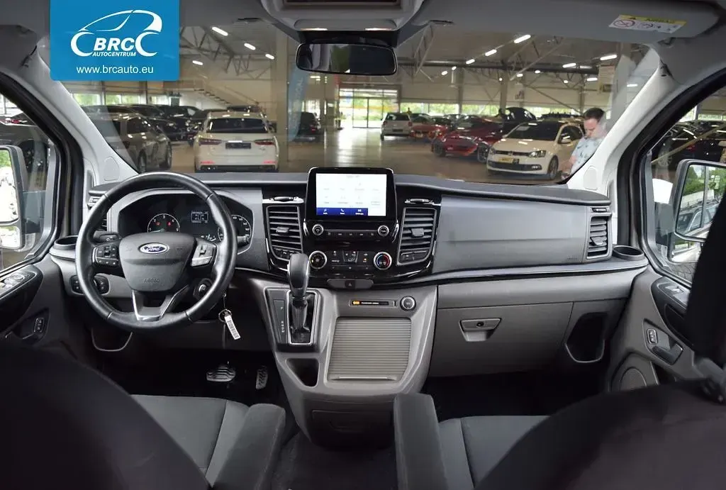 Gebraucht Ford Tourneo 185 PS (136 kW) 2021 Braun Van / Kleinbus