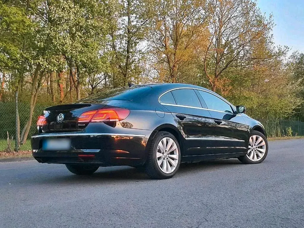 Gebraucht VW Passat 140 PS (102 kW) 2013 Schwarz Coupé